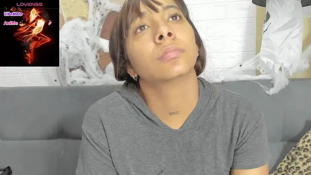 Katia Santana1 online show from November 2, 2025, 3:42 am