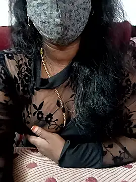 blackqueen143 online show from November 4, 2025, 7:35 pm