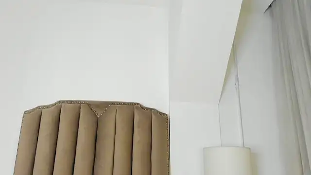 Snapshot of roxana_scott1 chatting on February 19, 2026, 3:46 am roxana scott1 online show from February 19, 2026, 3:46 am