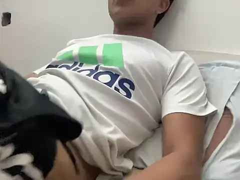 Snapshot of Isamperry69 chatting on November 28, 2025, 3:47 pm Isamperry69 online show from November 28, 2025, 3:47 pm