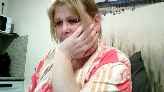 Sylviastar46 online show from March 15, 2026, 10:38 pm