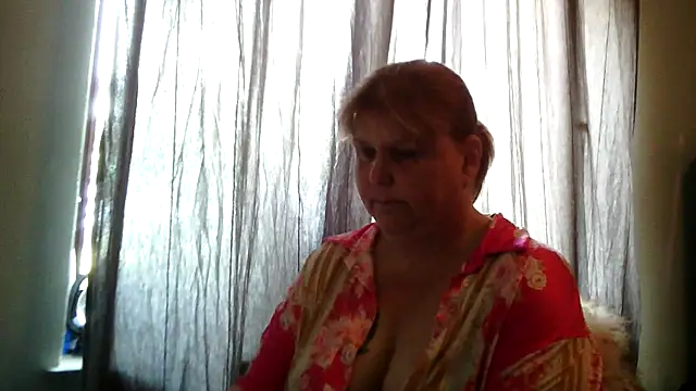 Sylviastar46 online show from June 16, 2026, 7:22 am