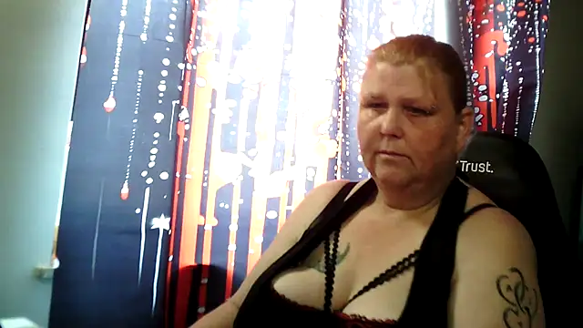 Sylviastar46 online show from July 31, 2026, 7:52 am