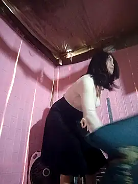 Nahata-suki online show from November 12, 2025, 2:01 am