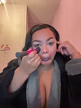 Snapshot of kennedylorel chatting on December 4, 2025, 3:10 pm kennedylorel online show from December 4, 2025, 3:10 pm