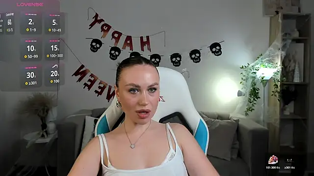 Snapshot of Adele_Rage chatting on October 31, 2025, 11:11 am Adele Rage online show from October 31, 2025, 11:11 am