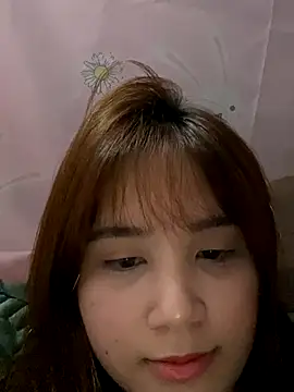 suryy001 online show from November 4, 2025, 5:17 am