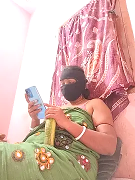 pujapujarrrr online show from January 14, 2026, 10:43 am