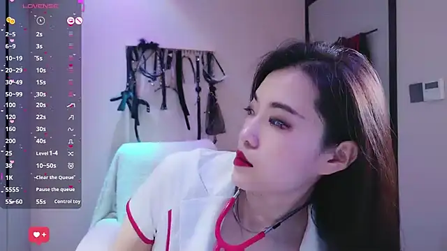 KISS-KISSME online show from December 20, 2025, 8:32 am