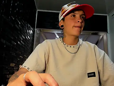 SubGirlRs online show from October 31, 2025, 2:56 am