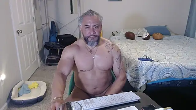 Snapshot of Chacho_1972 chatting on June 14, 2026, 10:28 am Chacho 1972 online show from June 14, 2026, 10:28 am