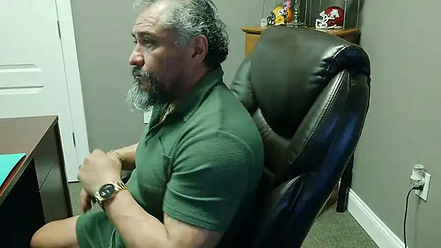 Snapshot of Chacho_1972 chatting on July 15, 2026, 12:54 pm Chacho 1972 online show from July 15, 2026, 12:54 pm
