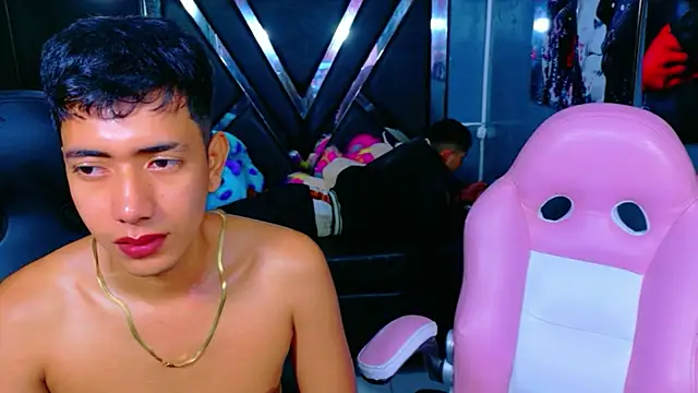 Snapshot of darwinandbrayann chatting on November 15, 2025, 11:18 am darwinandbrayann online show from November 15, 2025, 11:18 am