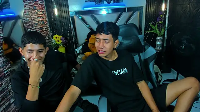 Snapshot of darwinandbrayann chatting on December 5, 2025, 6:15 pm darwinandbrayann online show from December 5, 2025, 6:15 pm