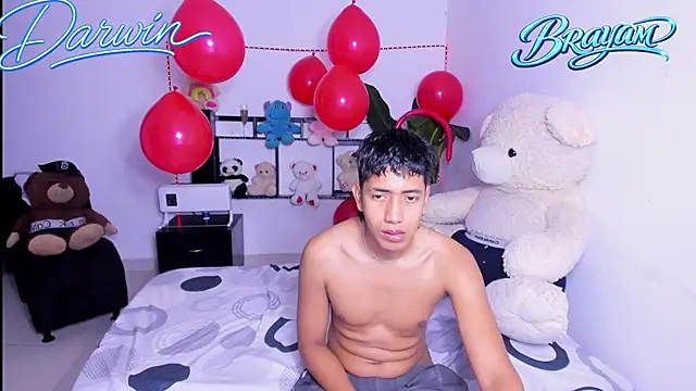 Snapshot of darwinandbrayann chatting on February 14, 2026, 11:45 pm darwinandbrayann online show from February 14, 2026, 11:45 pm