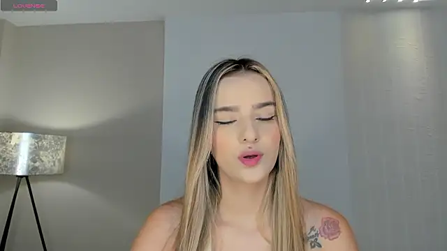 LaurentRosse1 online show from February 28, 2026, 7:59 pm