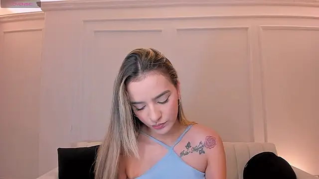 LaurentRosse1 online show from May 22, 2026, 8:14 pm