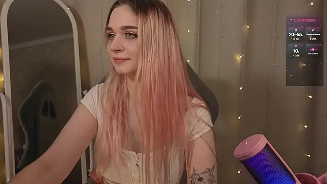 Snapshot of lani1funny chatting on January 12, 2026, 6:46 pm lani1funny online show from January 12, 2026, 6:46 pm