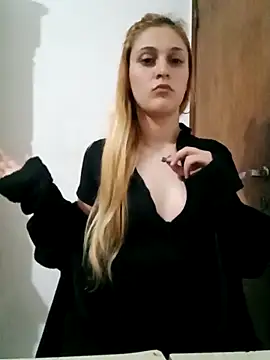 Snapshot of larubia_arg chatting on November 5, 2025, 4:01 am larubia arg online show from November 5, 2025, 4:01 am