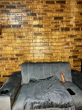 SP1CY MOMMY online show from November 12, 2025, 8:52 pm