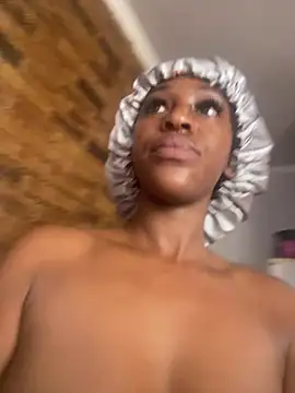 SP1CY MOMMY online show from January 12, 2026, 6:07 am