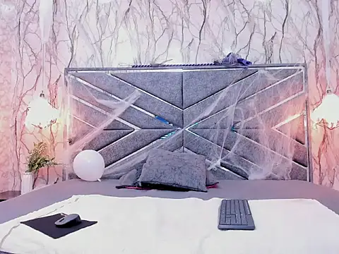 Snapshot of DIRTY_MIIA_ chatting on November 3, 2025, 12:17 pm DIRTY MIIA online show from November 3, 2025, 12:17 pm