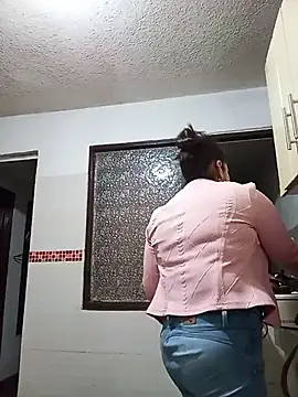 MaryRoze  online show from February 11, 2026, 12:26 am