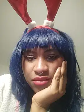 EvonyFoxxx online show from December 17, 2025, 11:00 pm