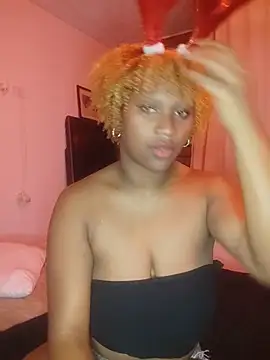 EvonyFoxxx online show from December 20, 2025, 12:07 am