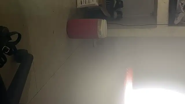 CoupleHotLatinBigAss online show from January 17, 2026, 4:17 am