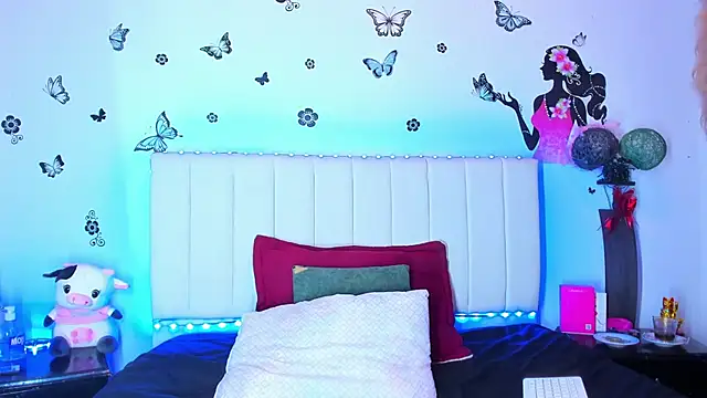 melani ferraraa  online show from April 1, 2026, 3:51 am