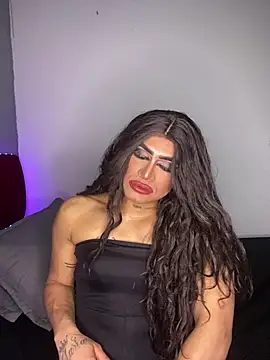 melani ferraraa  online show from May 3, 2026, 6:30 am