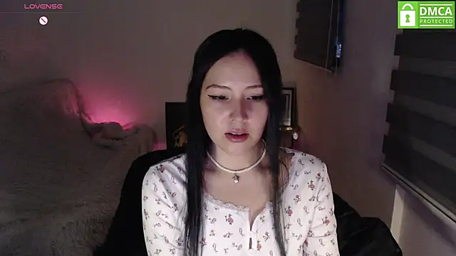 Snapshot of just_meko chatting on May 5, 2026, 1:13 am just meko online show from May 5, 2026, 1:13 am