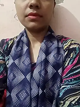 HOT SANVI 25 online show from October 30, 2025, 3:13 pm