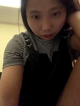 bi-bo123 online show from November 7, 2025, 1:27 am