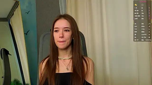 tinyanie online show from December 5, 2025, 6:22 am