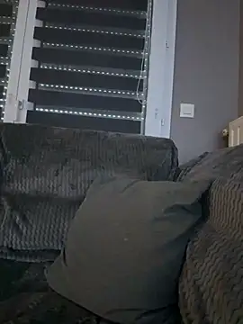 Snapshot of Girlysensuelle chatting on November 3, 2025, 8:37 am Girlysensuelle online show from November 3, 2025, 8:37 am