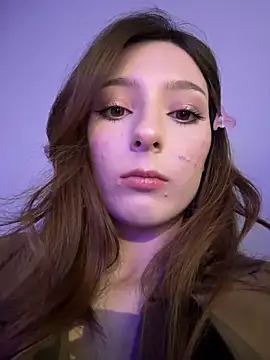 LilluKatten online show from April 14, 2026, 11:05 am