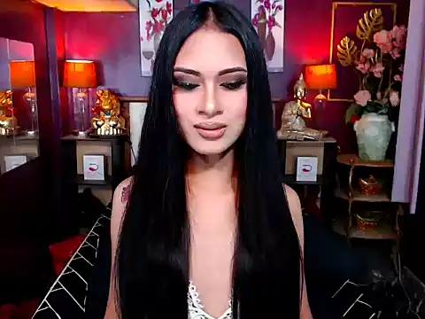 Plastique PATRICIA online show from March 13, 2026, 2:18 am