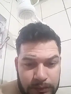 cesarcampos2210 online show from November 3, 2025, 10:27 am