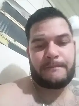 cesarcampos2210 online show from November 4, 2025, 10:09 pm