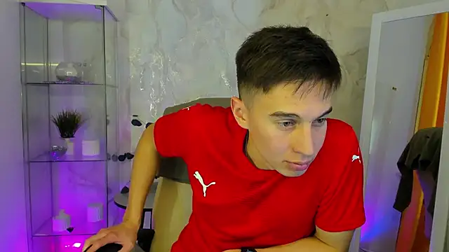 MarkKullen online show from November 1, 2025, 5:15 pm