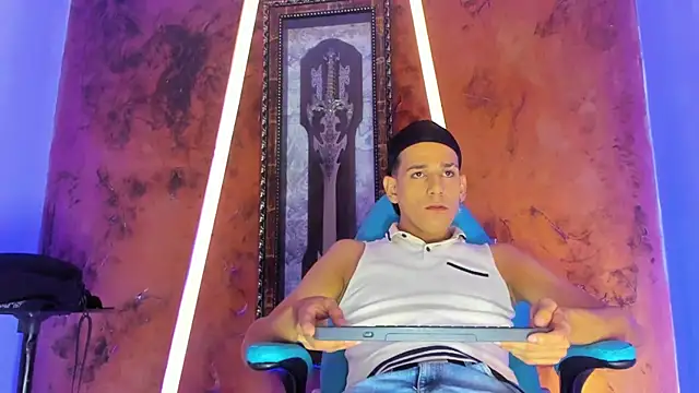 noah deluxe online show from October 31, 2025, 1:12 pm