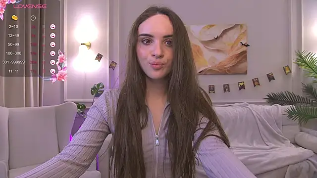 Snapshot of AlineFisher_ chatting on November 6, 2025, 1:56 pm AlineFisher online show from November 6, 2025, 1:56 pm