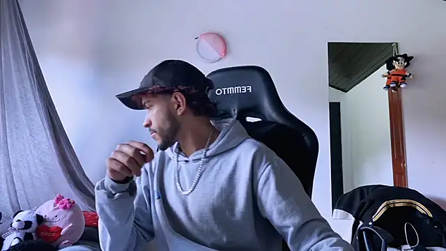 3v1l online show from November 18, 2025, 6:12 pm