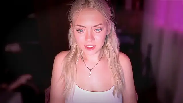 alisaoceaneeyes online show from October 30, 2025, 5:57 pm