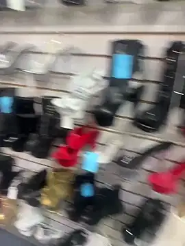 MadameMuse online show from April 19, 2026, 3:11 pm