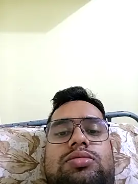 unknownman697856 online show from October 31, 2025, 1:45 pm