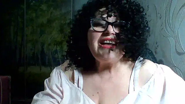 Snapshot of Milaniya606 chatting on February 15, 2026, 9:33 pm Milaniya606 online show from February 15, 2026, 9:33 pm