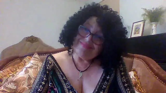 Snapshot of Milaniya606 chatting on August 4, 2026, 1:57 pm Milaniya606 online show from August 4, 2026, 1:57 pm